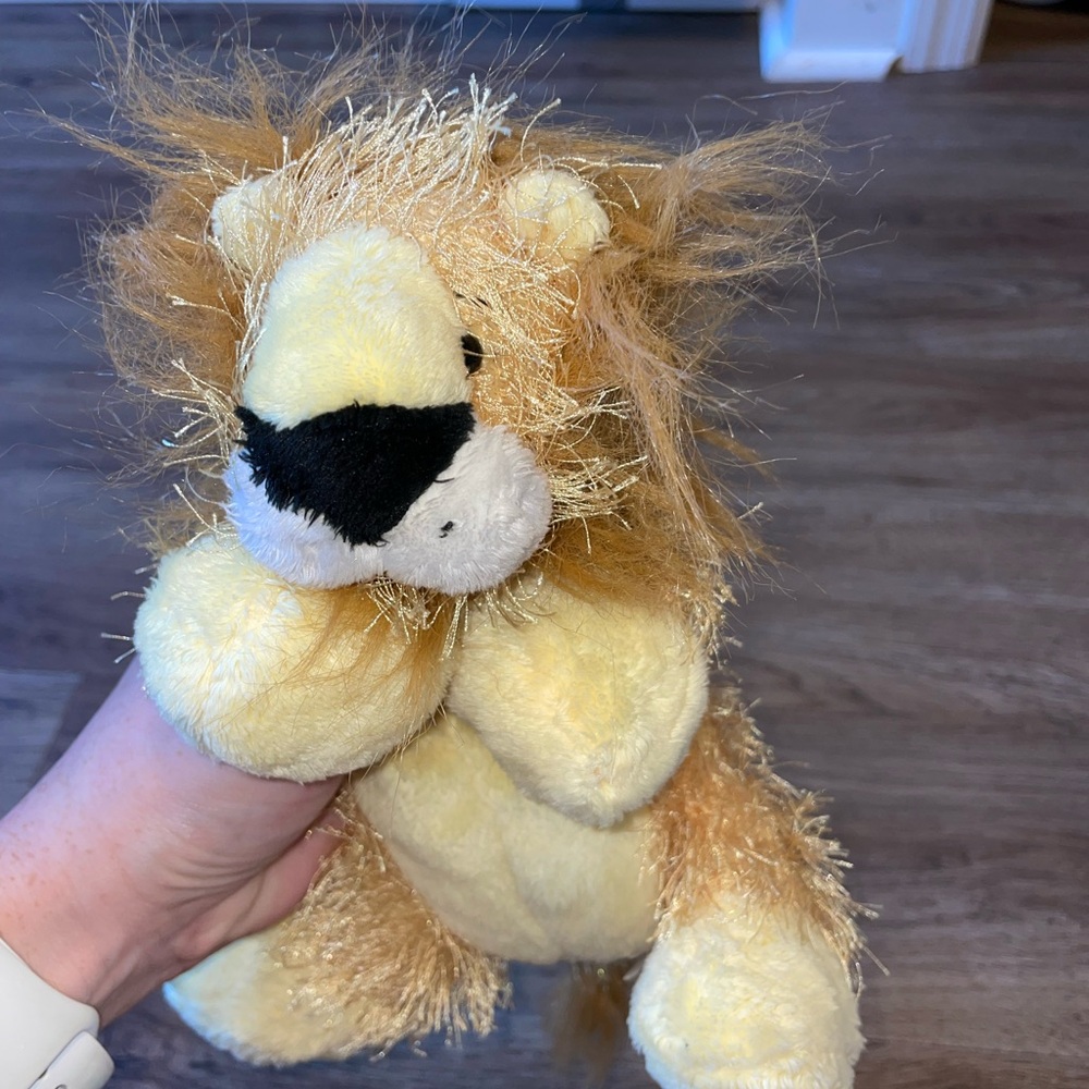 Plush Lion Toy - Yellow and Brown WEBKINZ
